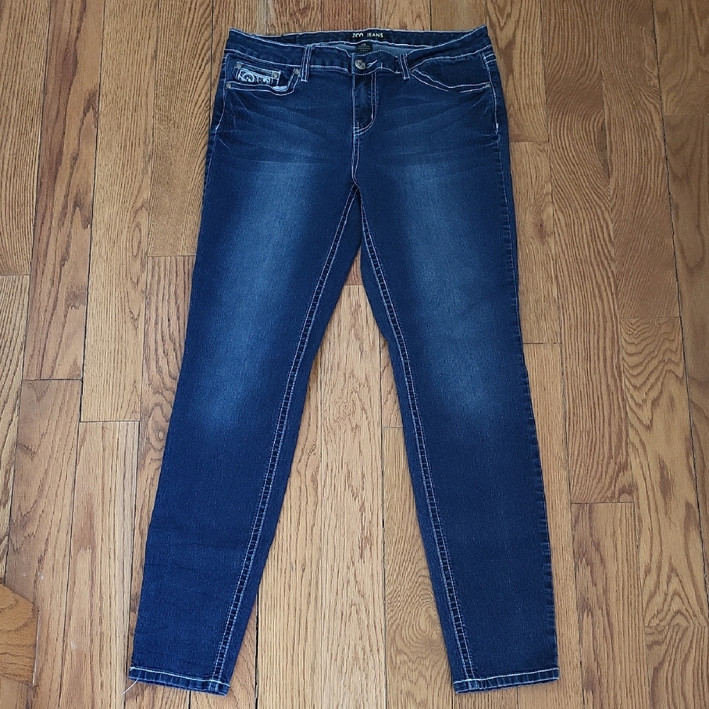 [20]Juniors ZCO Skinny Jeans
